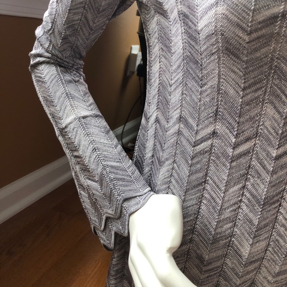 White House Black Market Knit Top - Picture 3 of 7